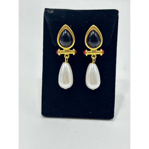 Clip On Earrings Pearls Drops Gold Tone Jeweled Cabochons Retro Classic Design - Picture 2 of 7